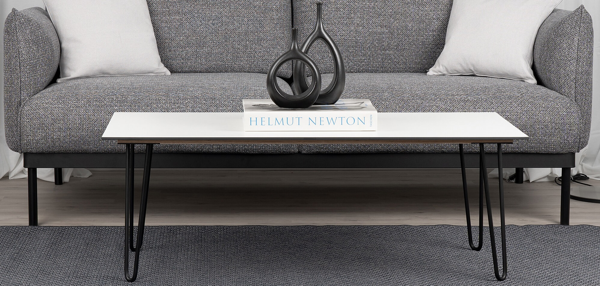 Welche-Farbe-Sofatisch-eckig-Couch-schwarz-grau-braun