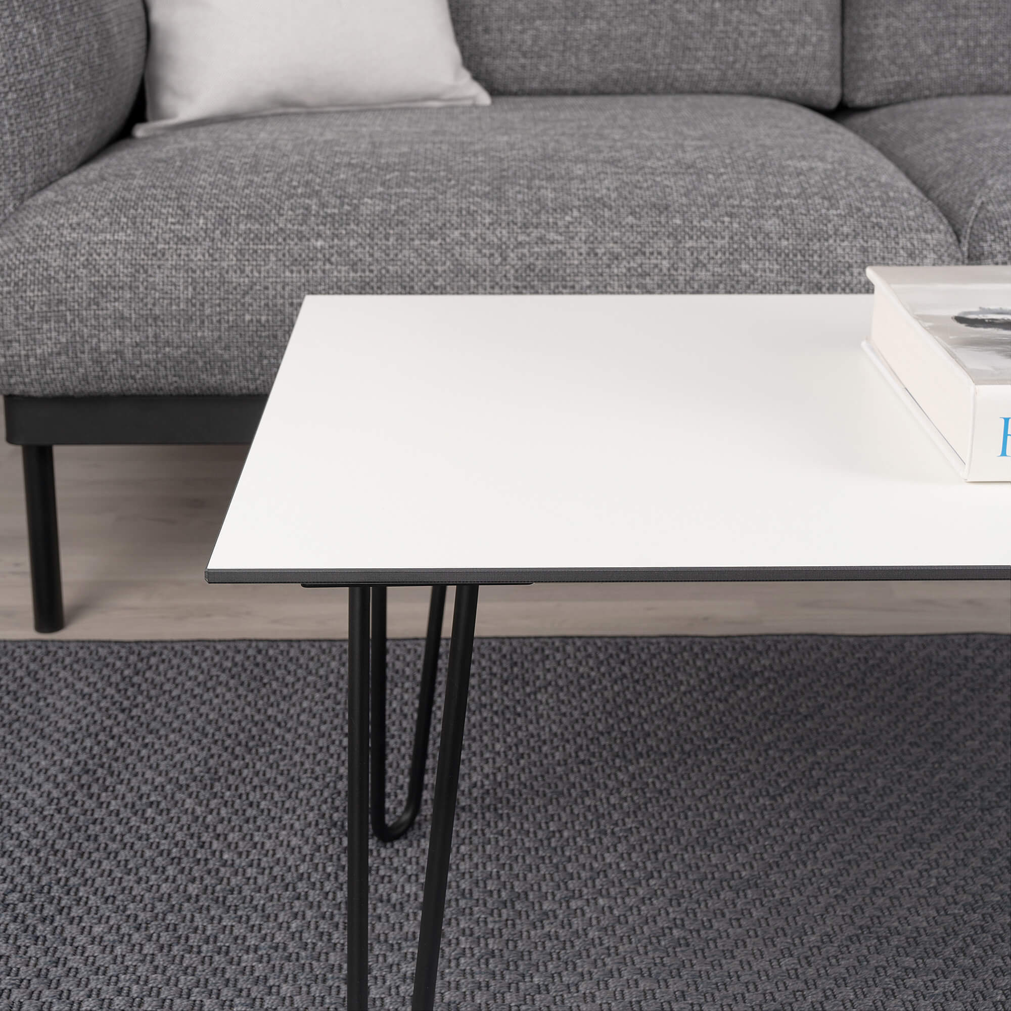 Square-rectangular-or-round-white-living-room-table
