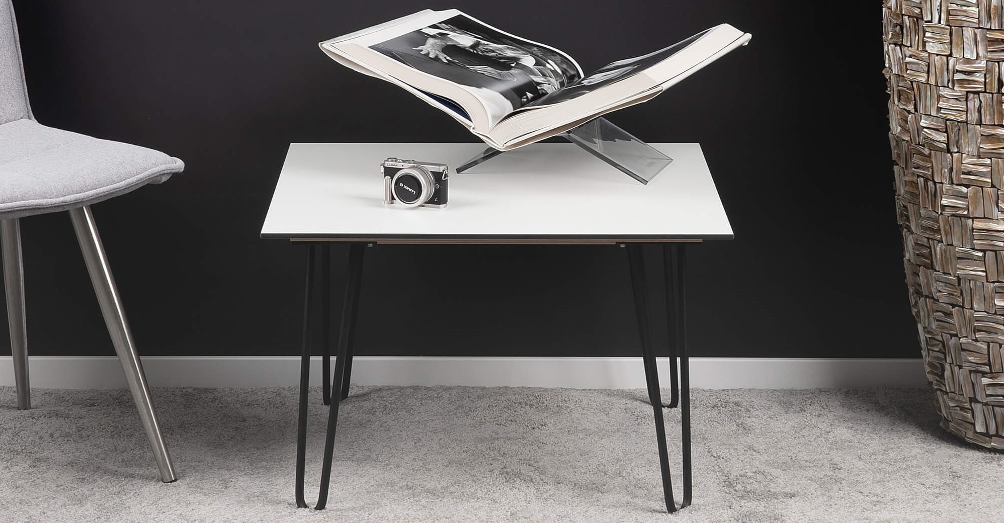 Modern-living-room-table-models-janEven